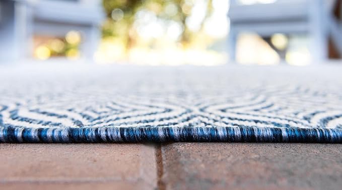 Unique Loom Outdoor Trellis Collection Area Rug - Deco Trellis (4' 1" Round, Blue/ Ivory)