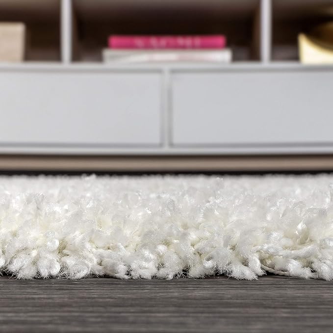 JONATHAN Y Mercer Shag Plush White Indoor Area Rug, 5x8, Transitional, Modern, Easy-Cleaning for Living Room, Bedroom, Kitchen, Pet Friendly, Non-Shedding (MCR106A-5)