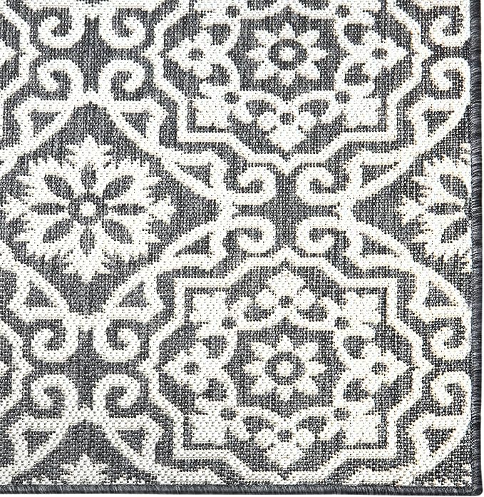 Nicole Miller New York Patio Country Julia Transitional Geometric Indoor/Outdoor Area Rug, Black/Grey, 6'6"x9'2"