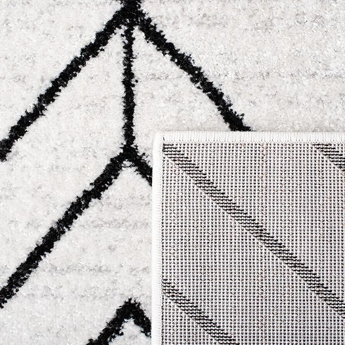 SAFAVIEH Area Rug 8x10 - Adirondack Collection - Large - Ivory & Black, Modern Geometric Design, Non-Shedding & Easy Cleaning, Ideal for Living Room, Bedroom, Office, Dining Space (ADR241A)