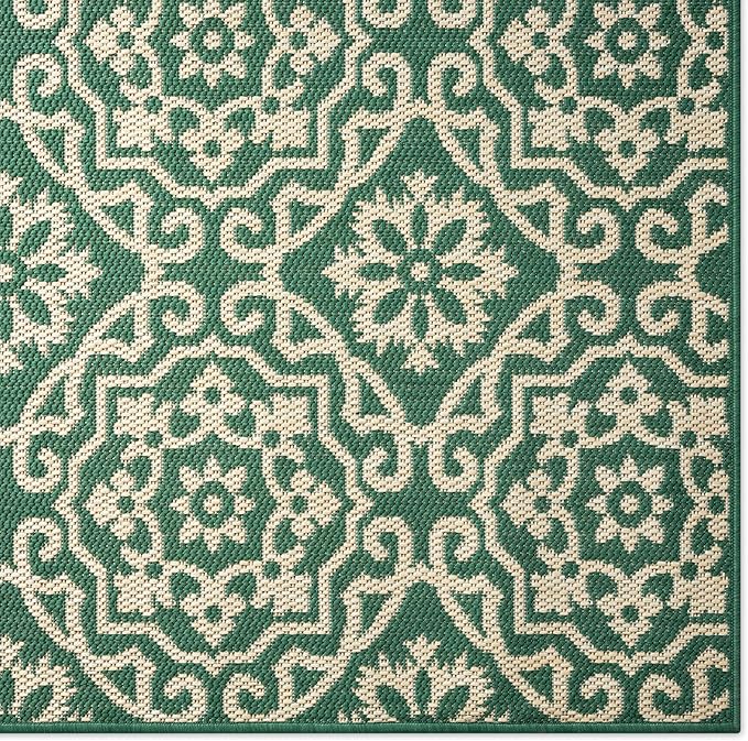 Nicole Miller New York Patio Country Julia Transitional Geometric Indoor/Outdoor Area Rug, Green/Beige, 6'6"x9'2"