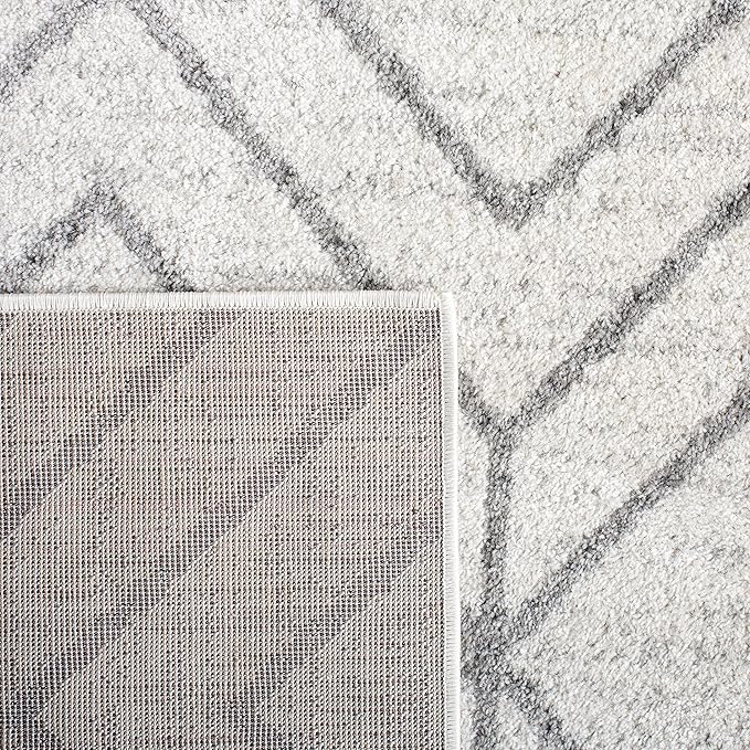 SAFAVIEH Adirondack Collection Runner Rug - 2'6" x 12', Light Grey & Dark Grey, Modern Geometric Design, Non-Shedding & Easy Care, Ideal for High Traffic Areas in Living Room, Bedroom (ADR241G)