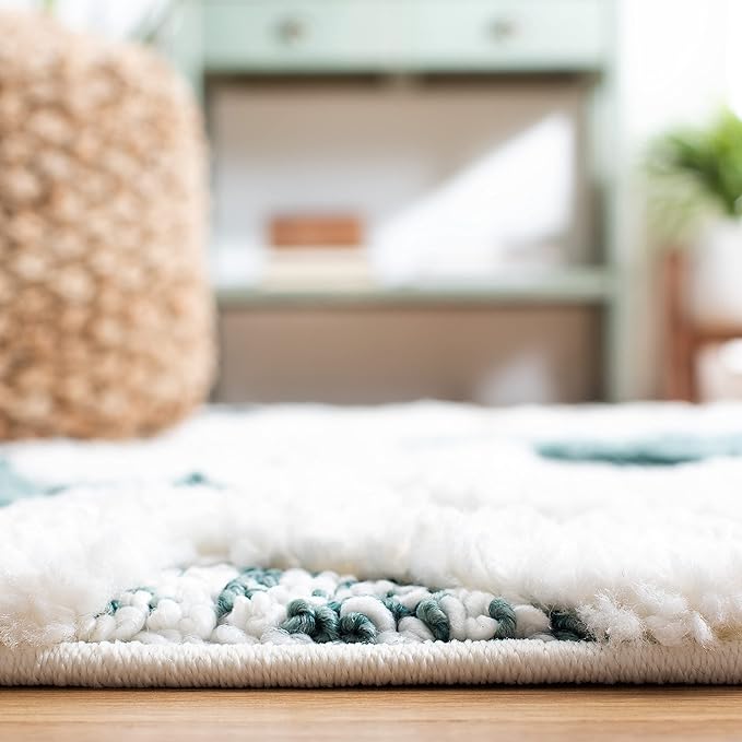 Safavieh Moroccan Tassel Shag Collection Area Rug - 3' Round, Green & Ivory, Plush 2-inch Thick, Ideal for High Traffic Areas in Living Room, Bedroom, Dining Room (MTS688Y-3R)