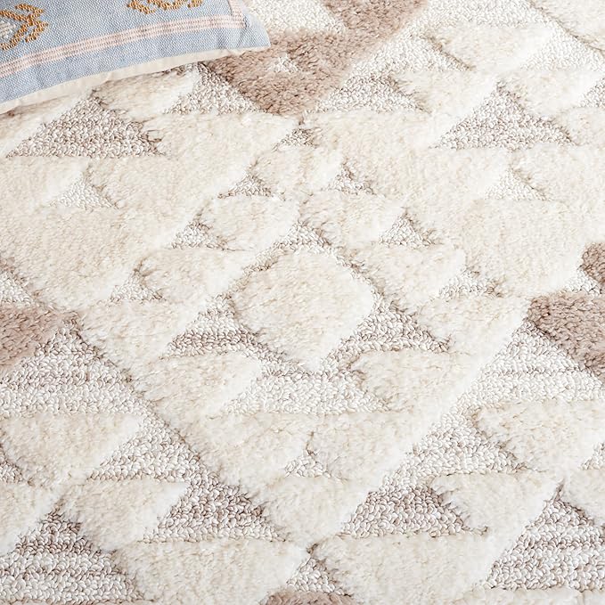 Safavieh Area Rug 8x10 - Moroccan Tassel Shag Collection - Large - Ivory & Beige, Boho Design, Non-Shedding & Easy Cleaning, Plush Pile, Ideal for Living Room, Bedroom, Dining Space (MTS688B)