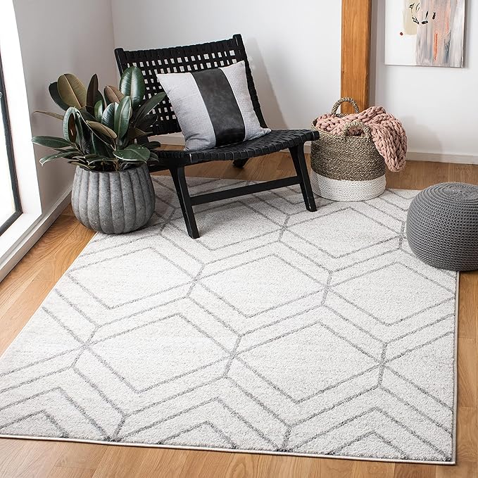 SAFAVIEH Adirondack Collection Accent Rug - 3' x 5', Light Grey & Dark Grey, Modern Geometric Design, Non-Shedding & Easy Care, Ideal for High Traffic Areas in Entryway, Living Room, Bedroom (ADR241G)